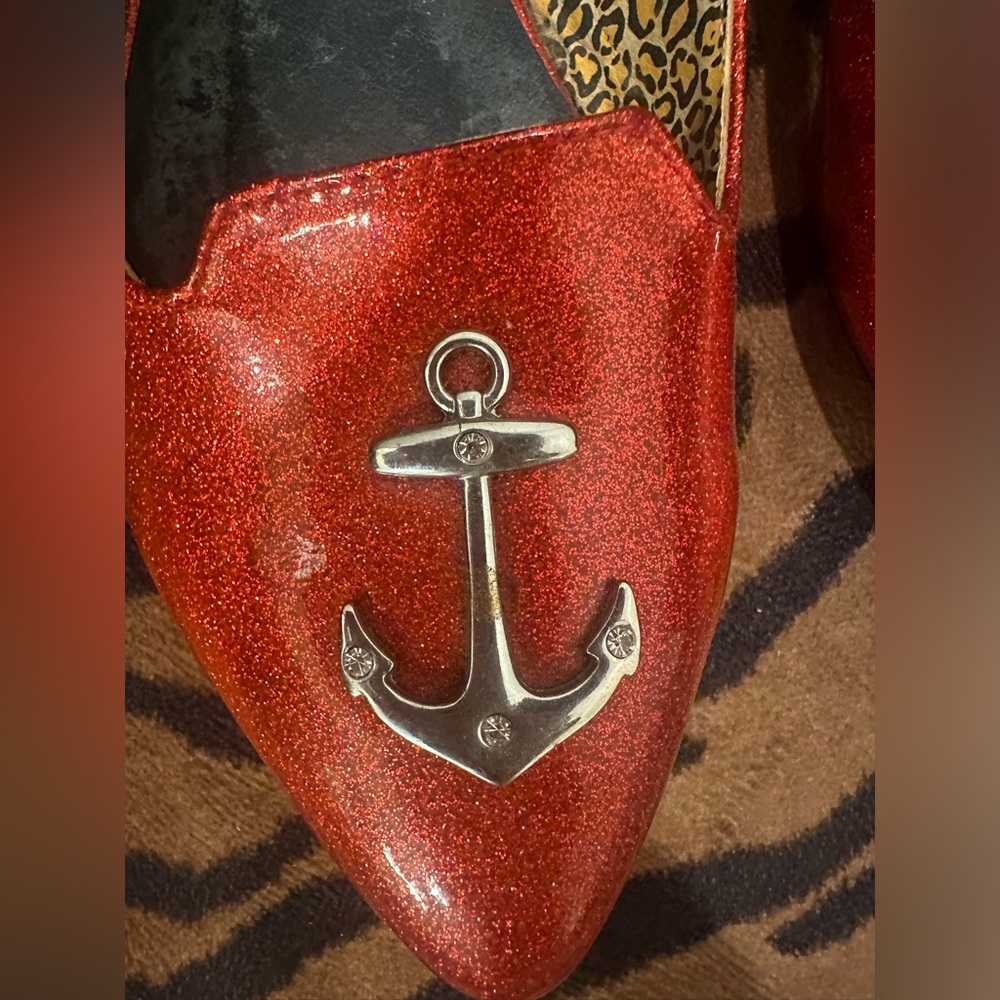 Lux de Ville and TUK collab Sparkling Red pointed Anchor Flats - Picture 5 of 13